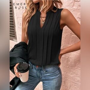 SHEIN Black Pleated Sleeveless Blouse with Mandarin Collar